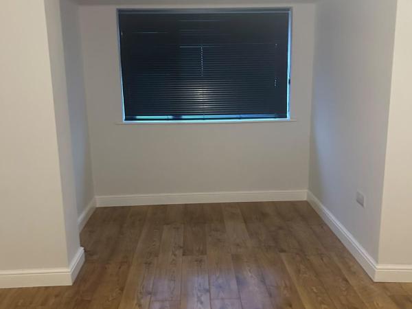 Empire trades renovated room window blind