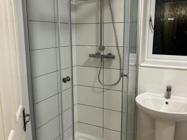 Empire trades tiled shower enclosure